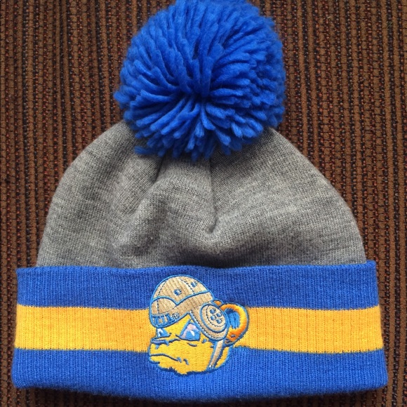 Mitchell & Ness Other - UCLA Bruins Mitchell & Ness Cuffed Knit Hat (NWOT)